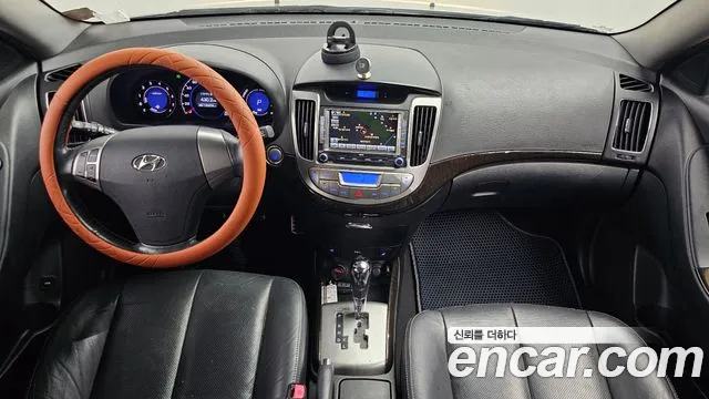 Hyundai Elantra — интерьер