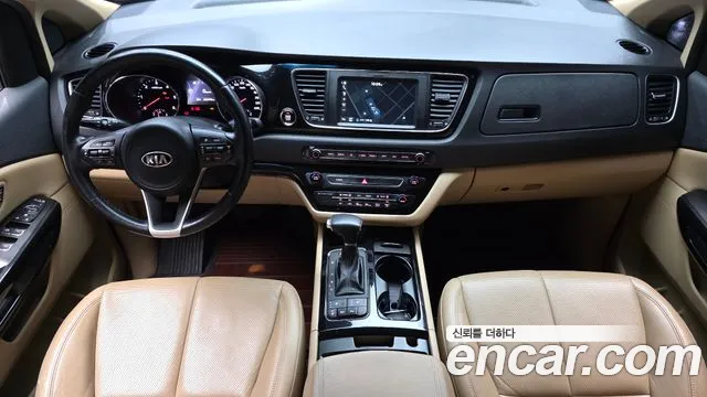 Kia Carnival — интерьер