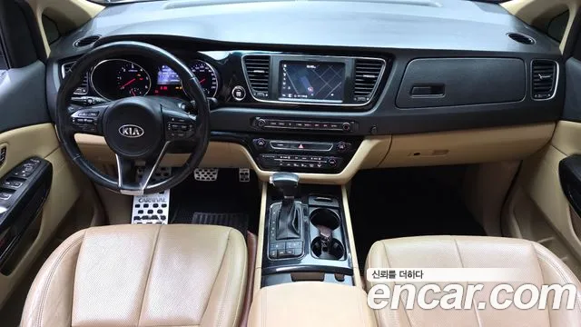Kia Carnival — интерьер