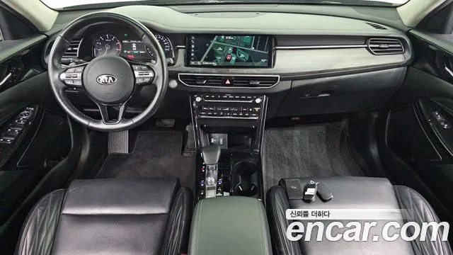 Kia K7 — интерьер