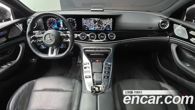 Mercedes-Benz AMG GT — интерьер