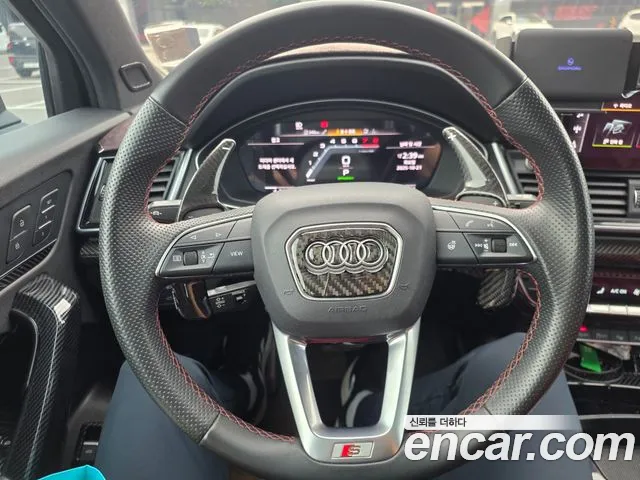 Audi SQ5 — интерьер