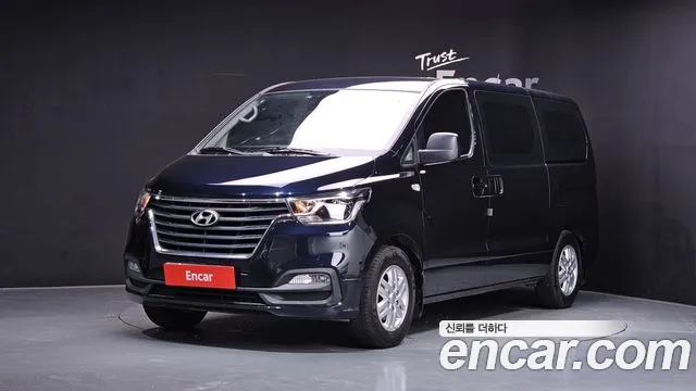 Hyundai Starex