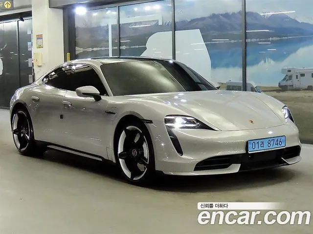 Porsche Taycan