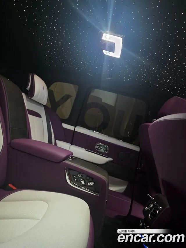 Rolls-Royce Cullinan — интерьер