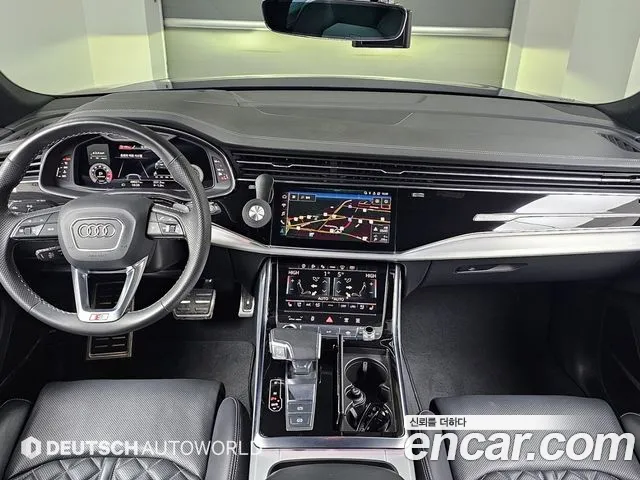 Audi Q8 — интерьер