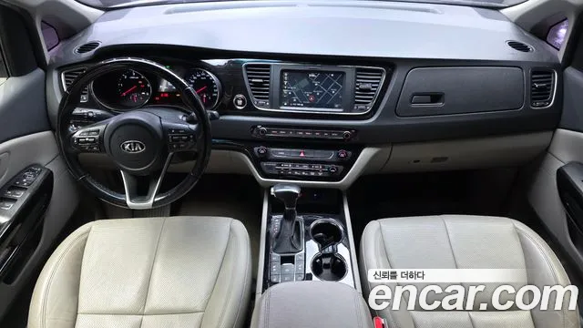 Kia Carnival — интерьер