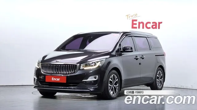 Kia Carnival — экстерьер
