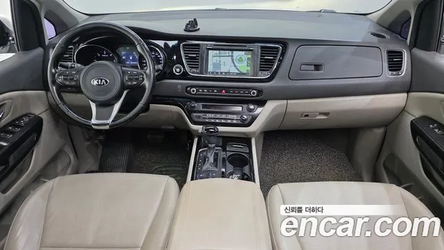 Kia Carnival — интерьер