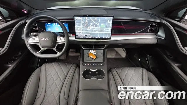 BYD Sea Lion 7 — интерьер
