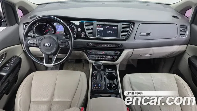 Kia Carnival — интерьер