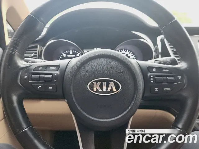 Kia Carnival — интерьер