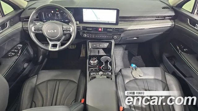 Kia K5 — интерьер