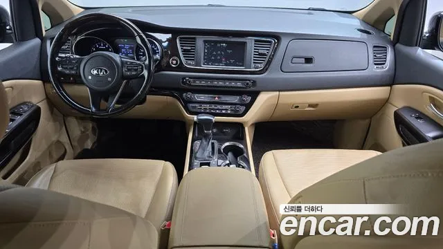 Kia Carnival — интерьер