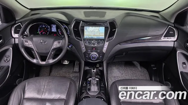 Hyundai Santa Fe — интерьер