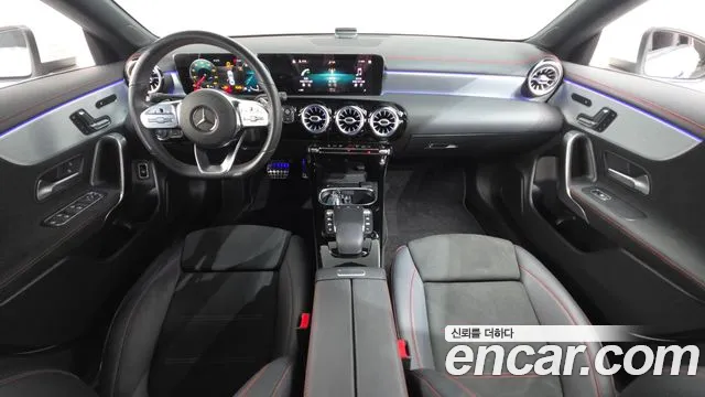 Mercedes-Benz CLA-класс — интерьер