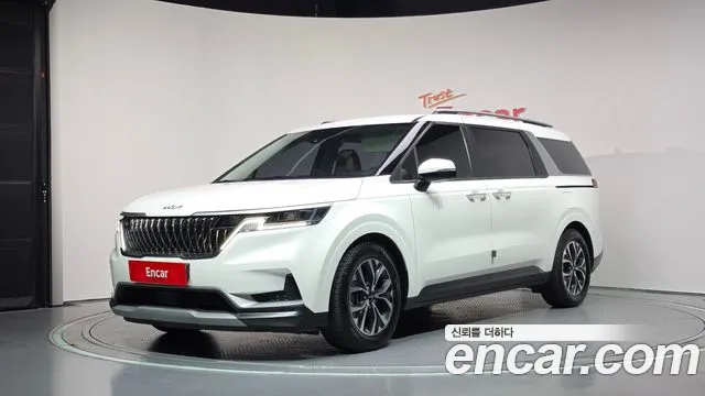 Kia Carnival — экстерьер