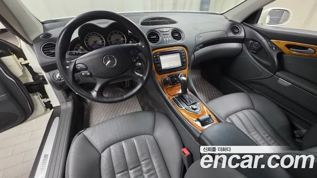 Mercedes-Benz SL-класс — интерьер