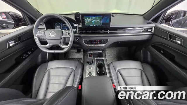 KG Mobility Rexton — интерьер
