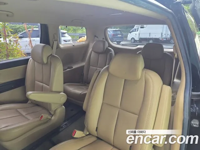 Kia Carnival — интерьер