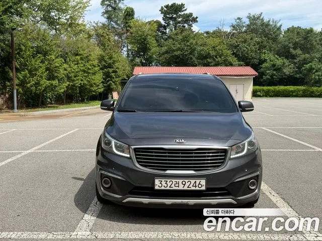 Kia Carnival — экстерьер