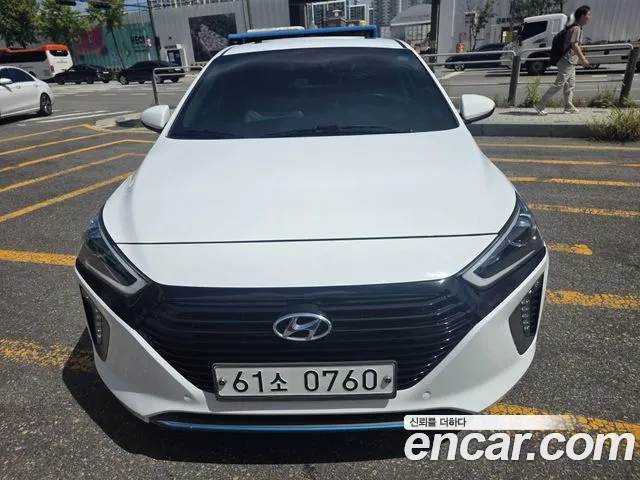 Hyundai Ioniq