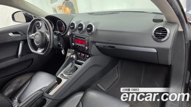 Audi TT — интерьер