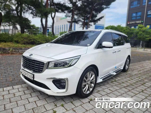 Kia Carnival — экстерьер