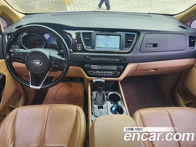 Kia Carnival — интерьер