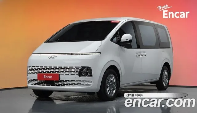Hyundai Staria