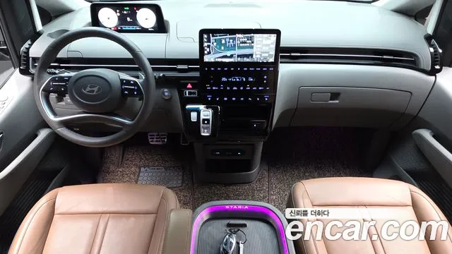 Hyundai Staria — интерьер