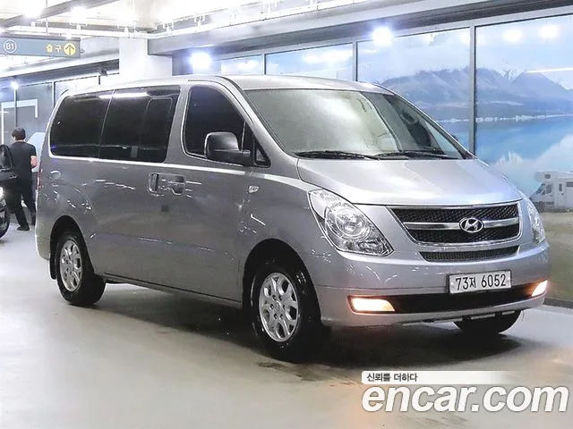 Hyundai Starex