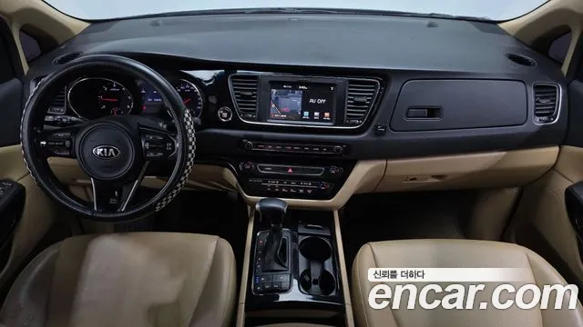 Kia Carnival — интерьер