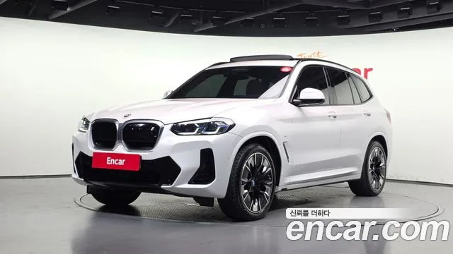 BMW iX3