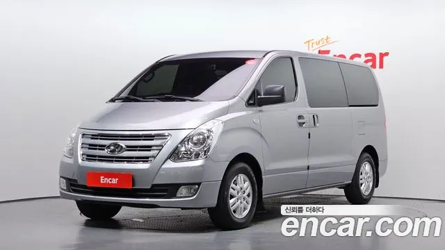 Hyundai Starex