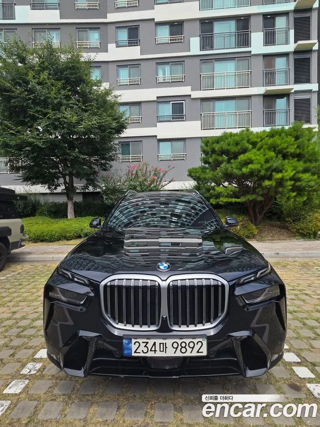BMW X7