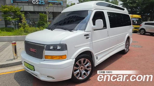 GMC Savana