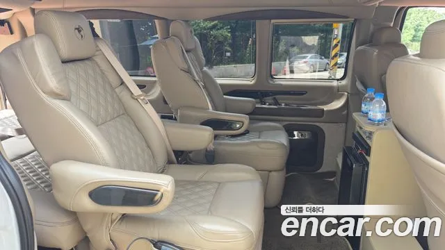 GMC Savana — интерьер