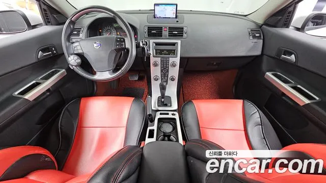 Volvo C30 — интерьер