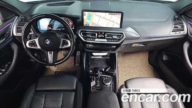 BMW X4 — интерьер