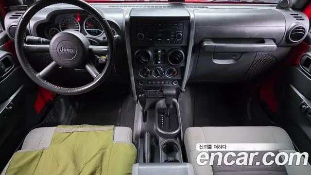 Jeep Wrangler — интерьер