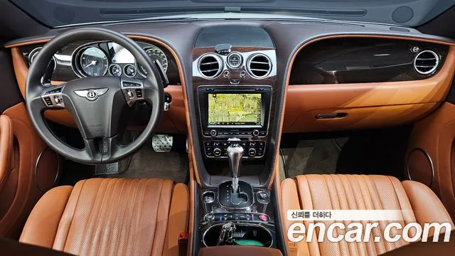 Bentley Continental — интерьер
