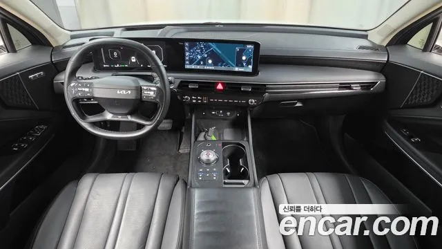 Kia K8 — интерьер