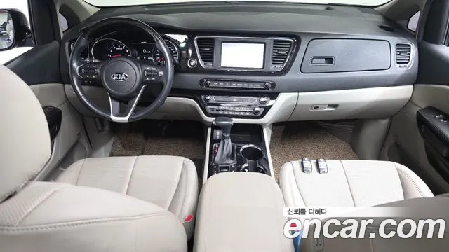 Kia Carnival — интерьер