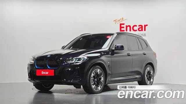 BMW iX3 — экстерьер