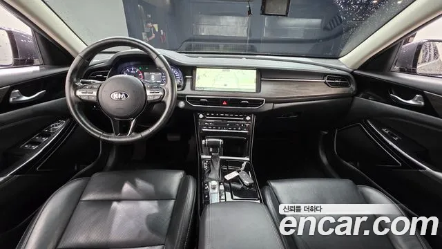 Kia K7 — интерьер