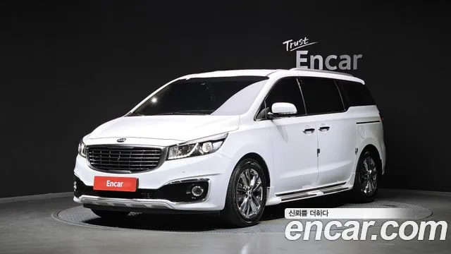 Kia Carnival — экстерьер