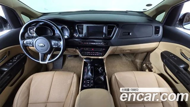 Kia Carnival — интерьер