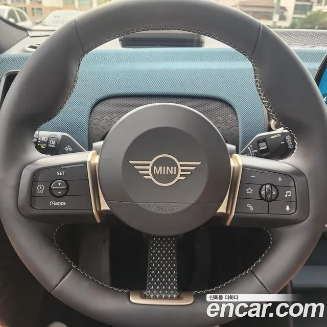 MINI Countryman — интерьер