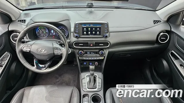 Hyundai Kona — интерьер